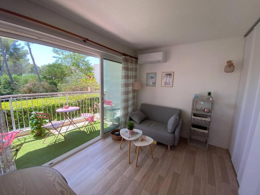 Studio Cosy 100M Plage Saint-Raphaël Exteriér fotografie